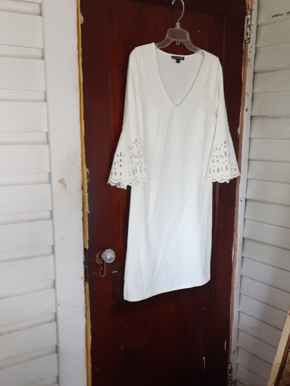 Boston Proper White Scoop Neck Dress With Lazer Bell Sleeves